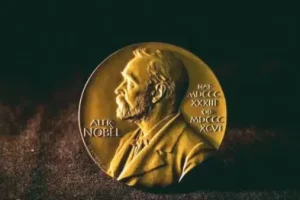 《历届诺贝尔文学奖合集 1901~2025》[EPUB][3.17GB]