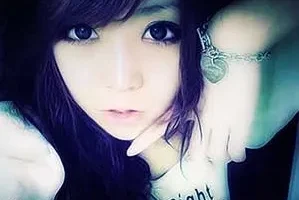 《90后非主流歌曲250首精选》[高品质MP3/320K/2.03GB]