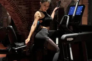 每天8分钟快速见效21天健身轻食计划,杨澜-王力宏推荐