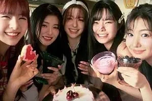 FIFTY FIFTY《Love Tune》[无损FLAC/MP3/177MB]