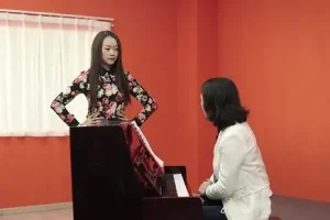 李佳声乐课：10天攻克唱歌跑调难题